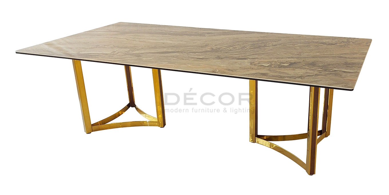 MAVERICK Dining Table
