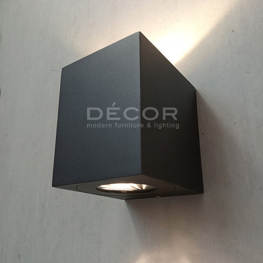 ROBIN Outdoor Wall Light