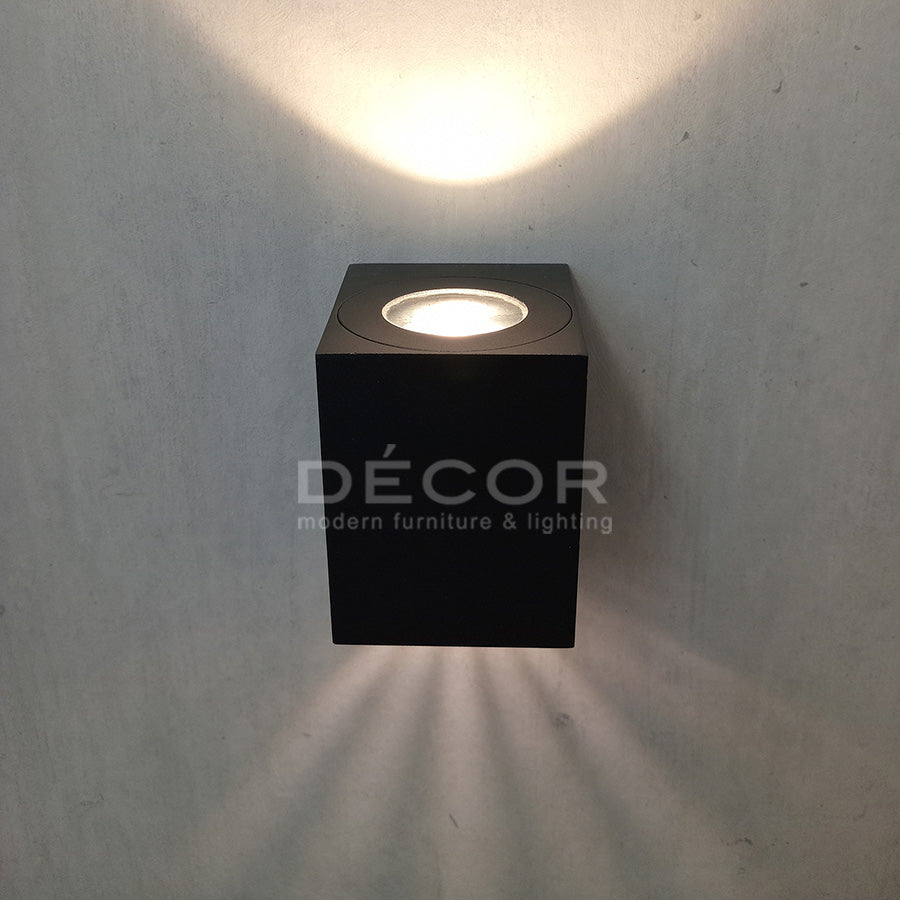 ROBIN Outdoor Wall Light