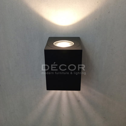 ROBIN Outdoor Wall Light