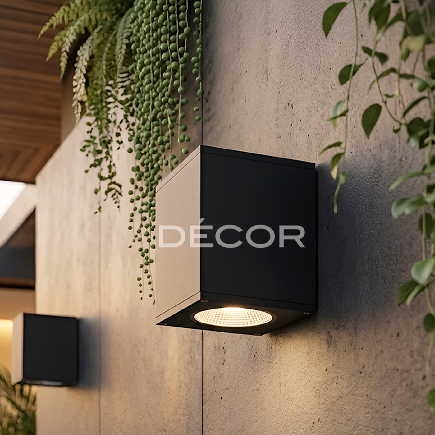 BELLA Outdoor Wall Light